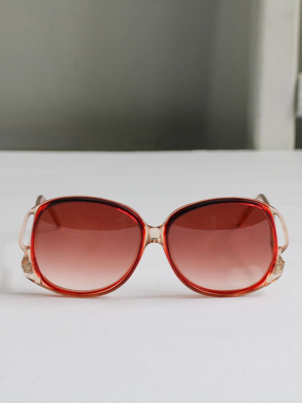 Vintage 70s 80s Wave Legs Red Large Round Frames Women's Sunglasses - Picture 2 of 8